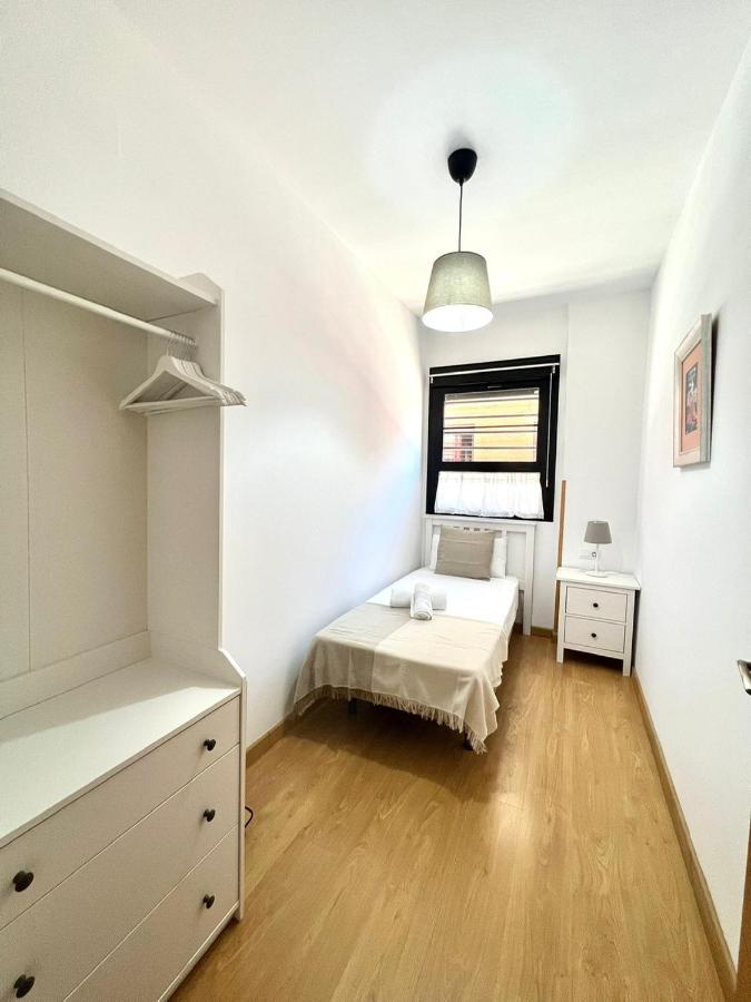 Adela & Private Courtyard By Ele Apartments Малага Екстериор снимка